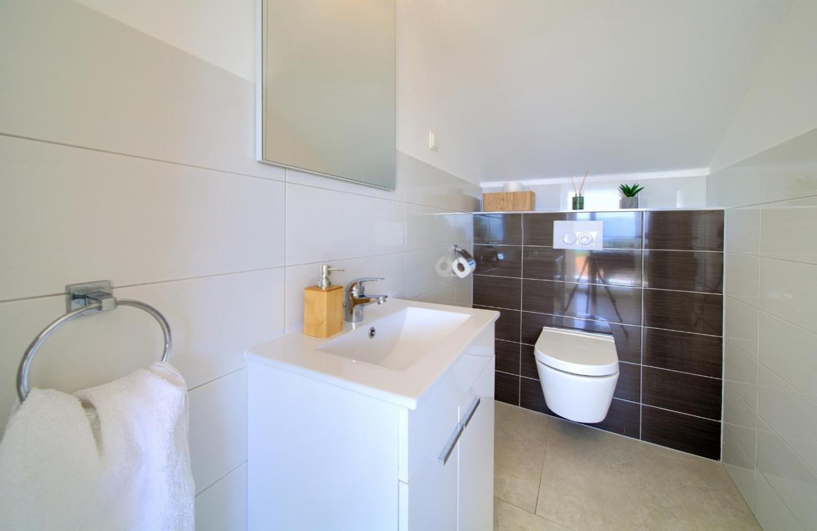 Apartment Sasso Bianco With The Private Pool 니바이스 외부 사진