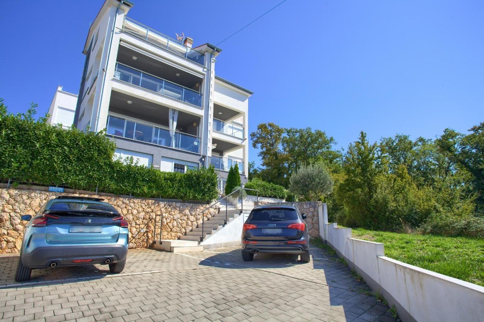 Apartment Sasso Bianco With The Private Pool 니바이스 외부 사진