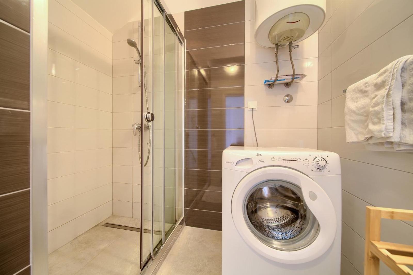 Apartment Sasso Bianco With The Private Pool 니바이스 외부 사진