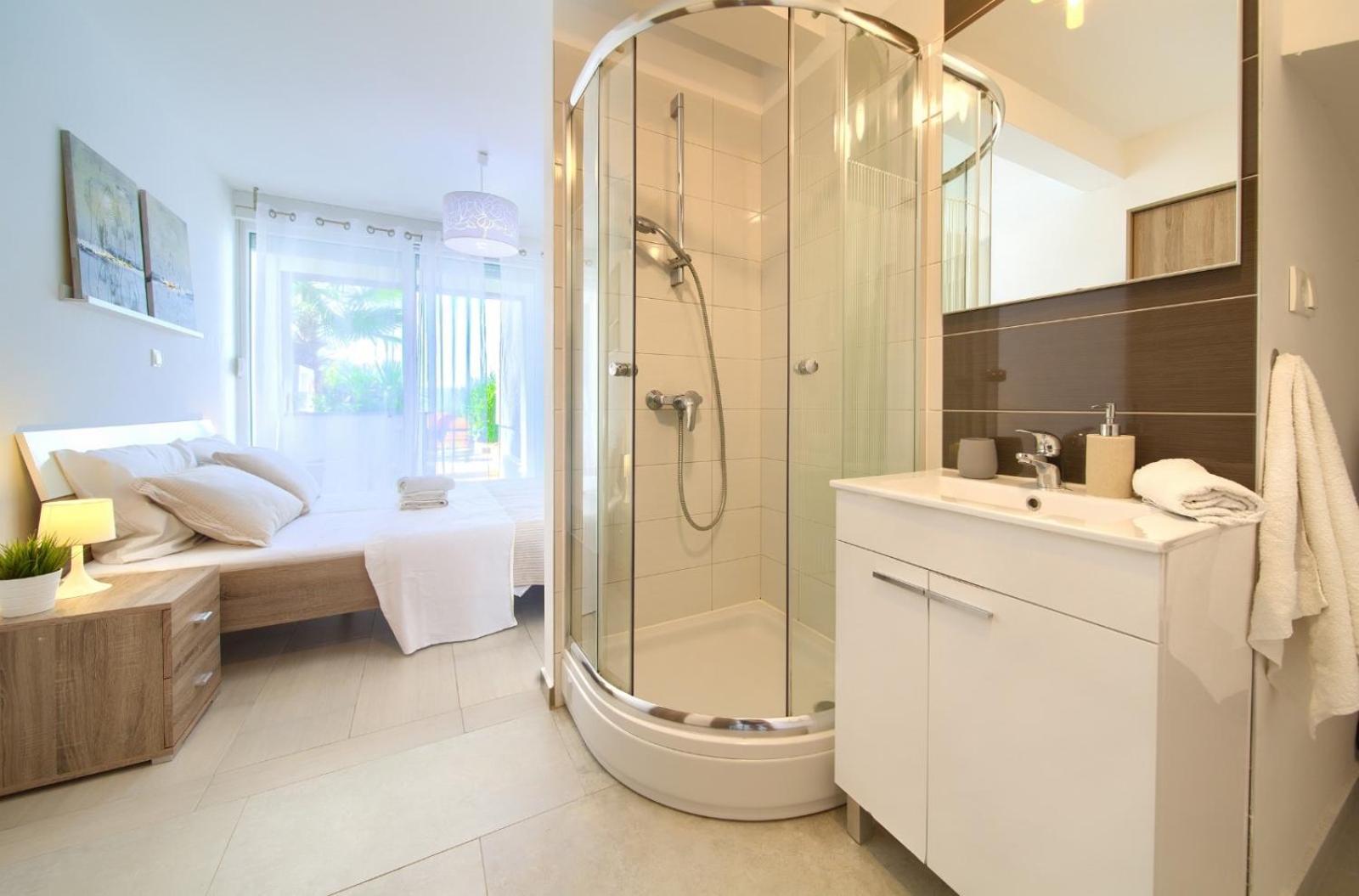Apartment Sasso Bianco With The Private Pool 니바이스 외부 사진