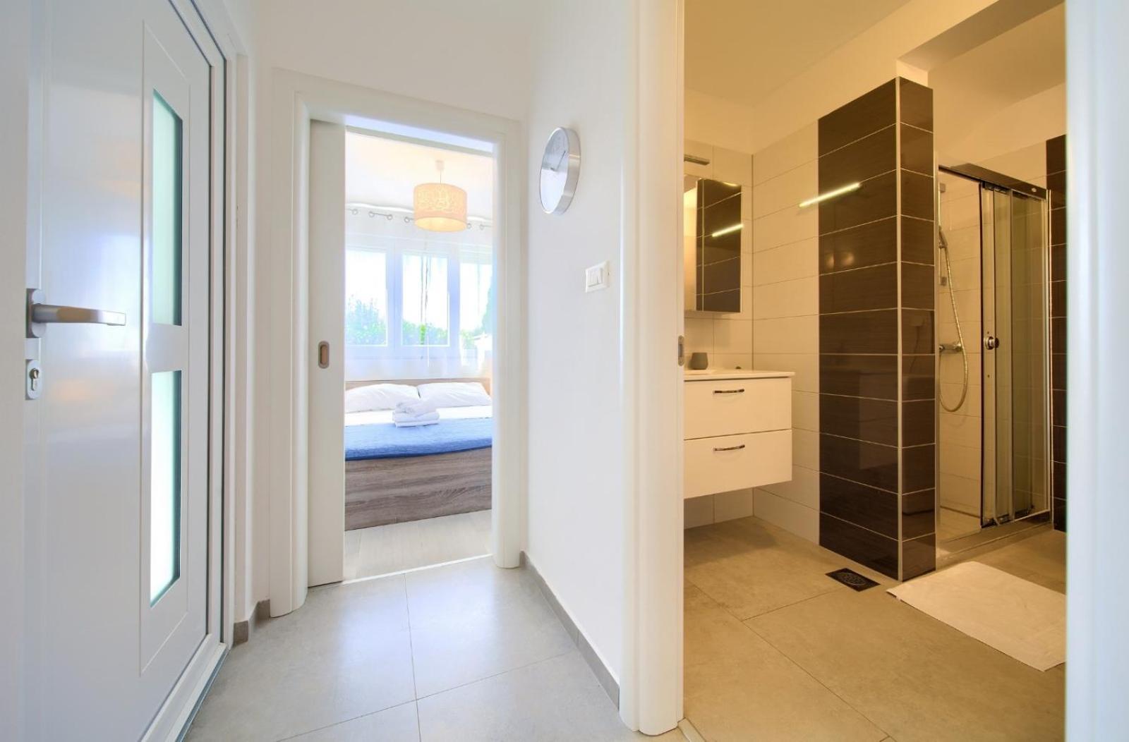 Apartment Sasso Bianco With The Private Pool 니바이스 외부 사진