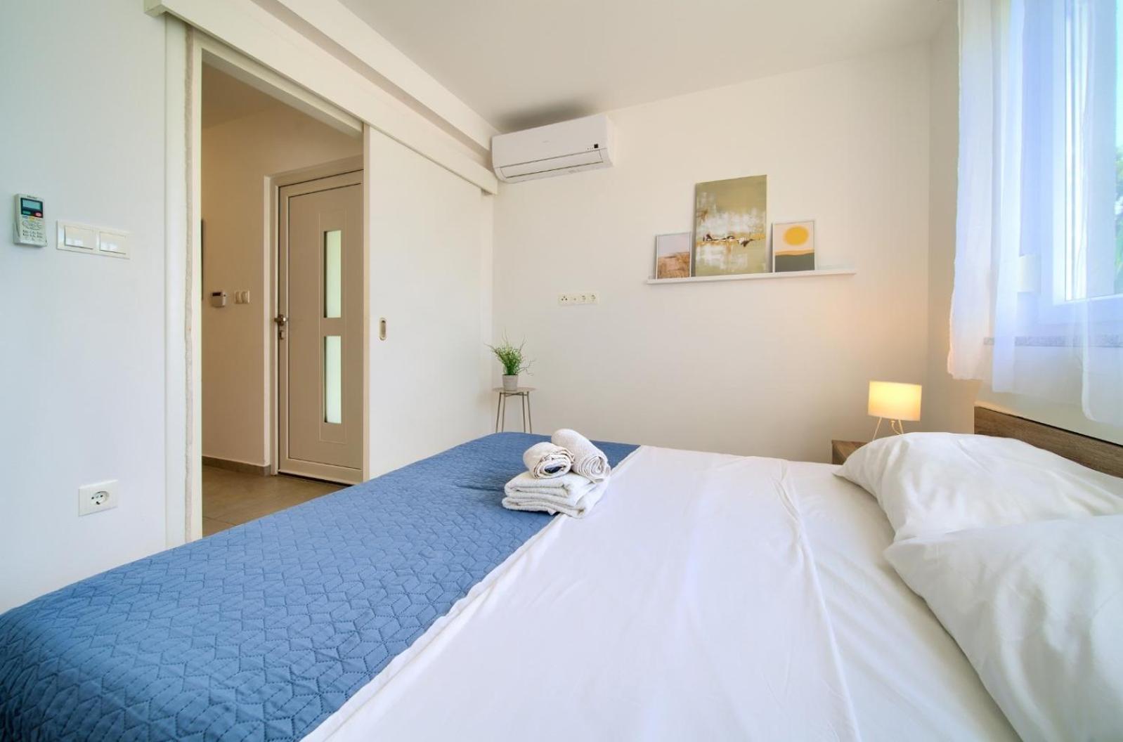 Apartment Sasso Bianco With The Private Pool 니바이스 외부 사진